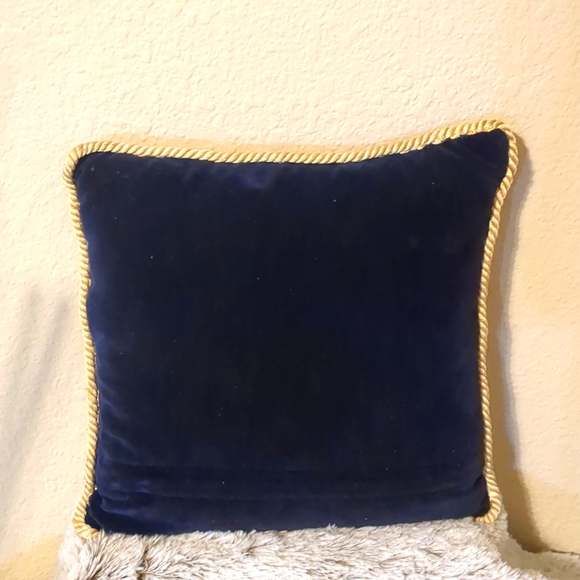 CHRISTMAS ANGEL PILLOW - Picture 7 of 7